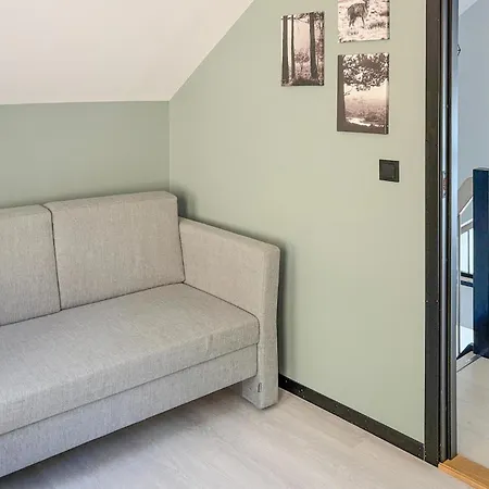 3 Bedroom Awesome In Hébergement de vacances *