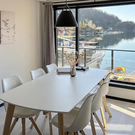 3 Bedroom Awesome In