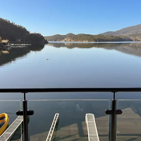 3 Bedroom Awesome In Dom wakacyjny *