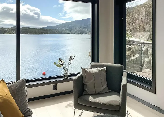 3 Bedroom Awesome In