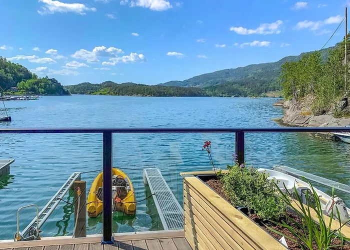 3 Bedroom Awesome In