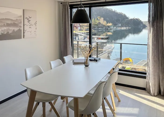 3 Bedroom Awesome In