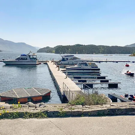 3 Bedroom Awesome In * Hebnes