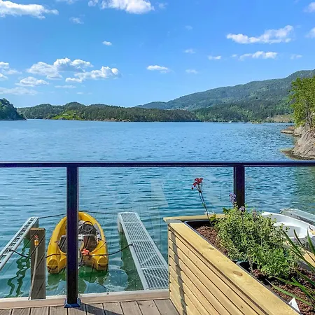 3 Bedroom Awesome In