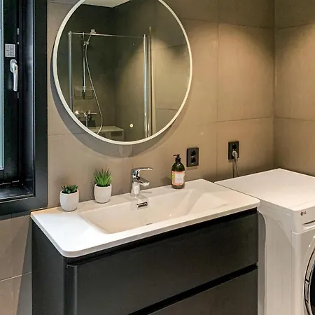 3 Bedroom Awesome In